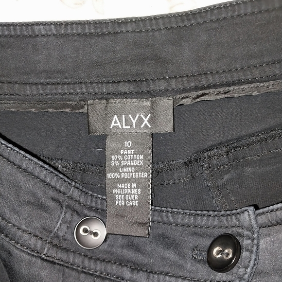 Women's stretchy shorts by Alyx size 10.  From Non smoking home - Picture 3 of 3